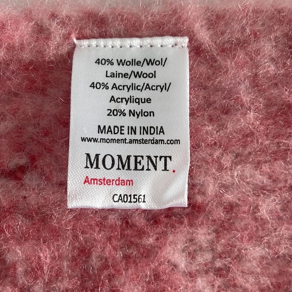 Moment Amsterdam Two-tone Oversized Scarf 79”Lx 15”W - Picture 6 of 7
